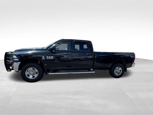 Used 2017 RAM 3500 Tradesman w/ Chrome Appearance Group AWD/4WD image 4
