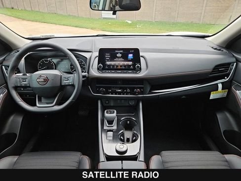 New 2026 Nissan Rogue SV AWD/4WD image 19