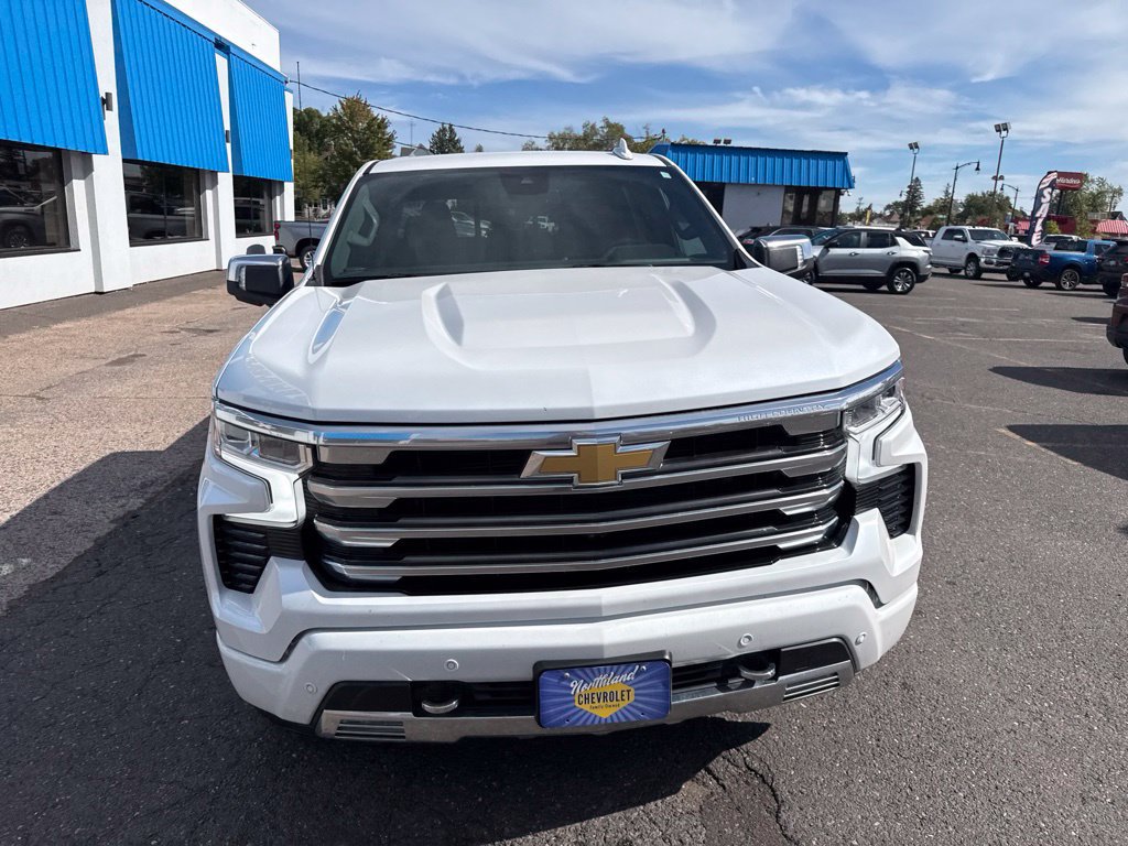 Used 2023 Chevrolet Silverado 1500 High Country AWD/4WD image 4