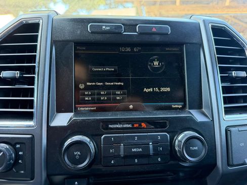 Used 2015 Ford F150 XLT w/ Equipment Group 302A Luxury AWD/4WD image 26