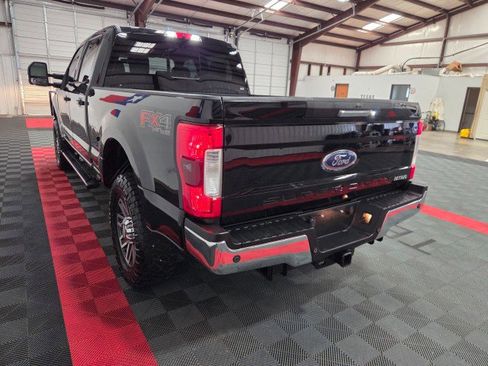 Used 2017 Ford F250 Lariat w/ Lariat Value Package image 28