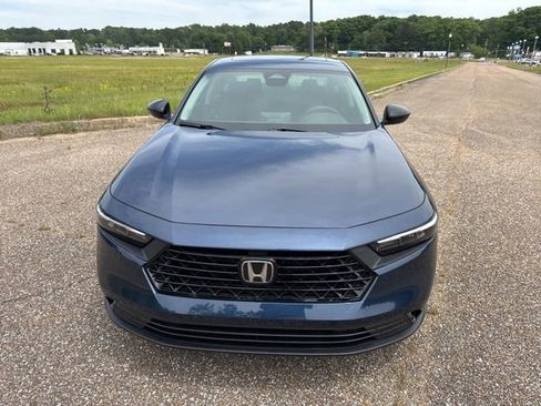 New 2026 Honda Accord SE image 2