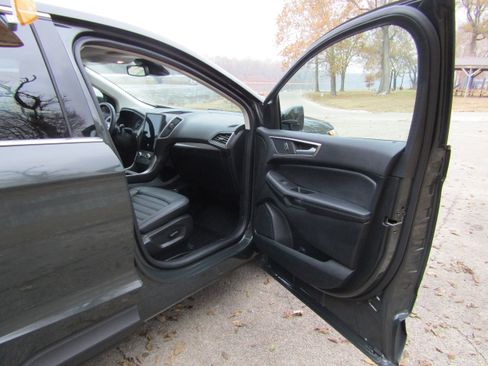 Certified 2024 Ford Edge SEL w/ Convenience Package image 16