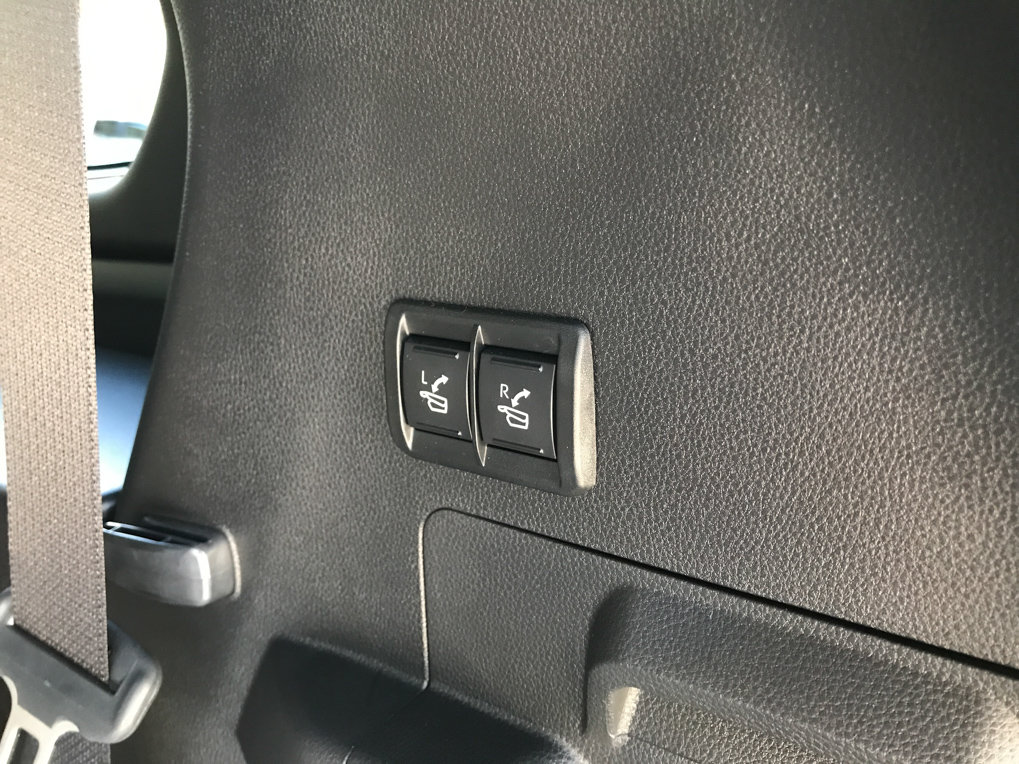 Certified 2025 Toyota Sequoia Platinum AWD/4WD image 30