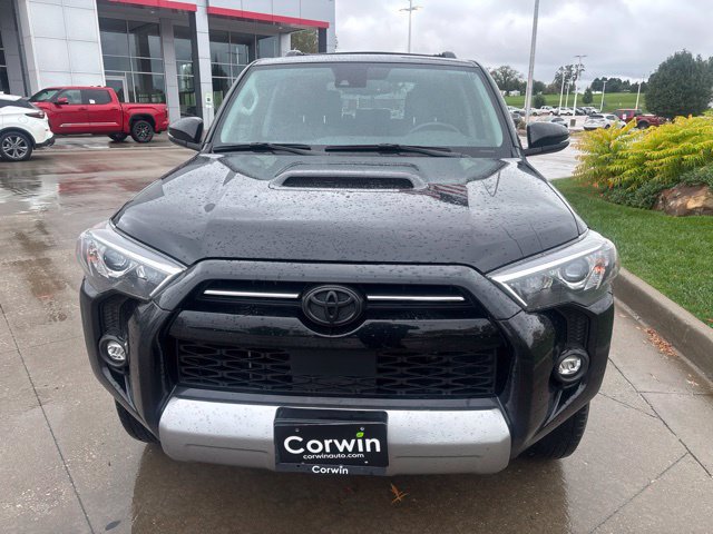 Used 2024 Toyota 4Runner TRD Off-Road Premium w/ Moonroof Package AWD/4WD image 10