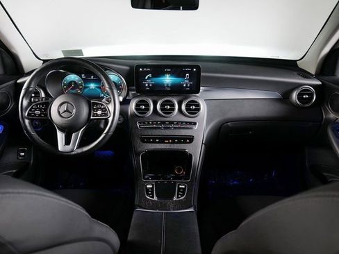 Used 2021 Mercedes-Benz GLC 300 4MATIC image 12