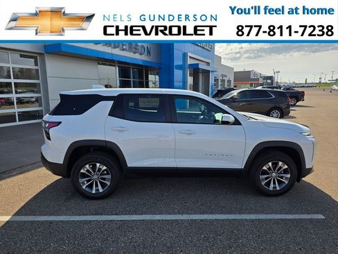 New 2026 Chevrolet Equinox LT w/ Convenience Package II AWD/4WD image 8