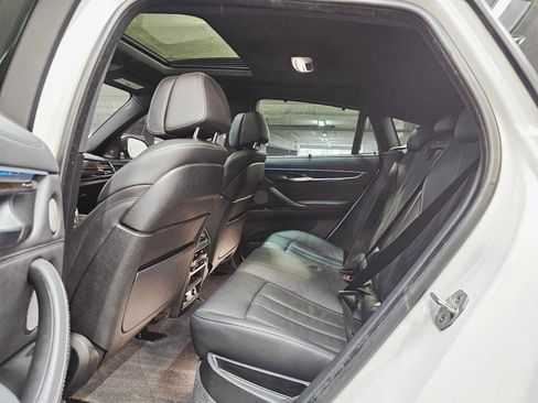 Used 2019 BMW X6 xDrive35i w/ M Sport Package image 26