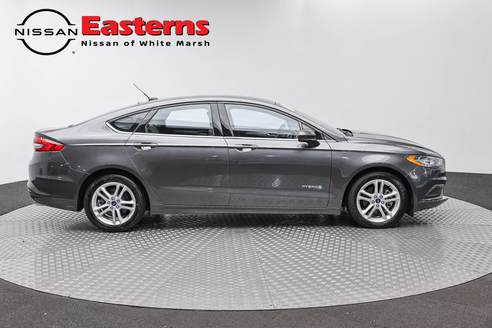 Used 2018 Ford Fusion S FWD image 4