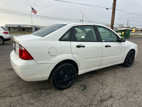Used 2005 Ford Focus SE image 11