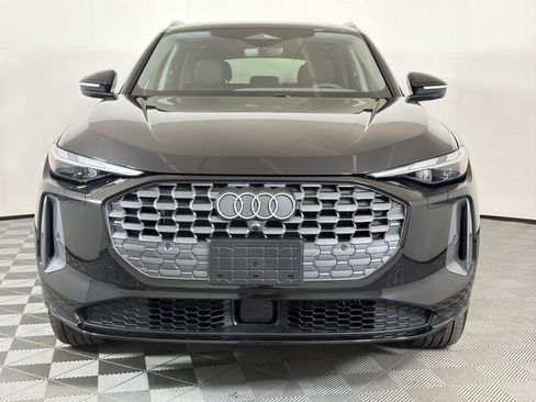 Certified 2025 Audi Q5 Premium w/ Convenience Package AWD/4WD image 6