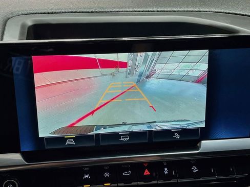 Used 2026 Chevrolet Silverado 1500 LT Trail Boss w/ Convenience Package II image 14