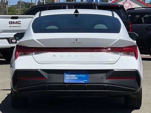 Certified 2024 Hyundai Elantra Limited FWD image 7