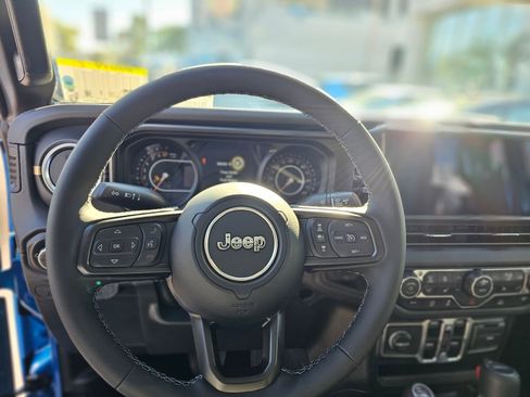 New 2026 Jeep Gladiator Sahara AWD/4WD image 23