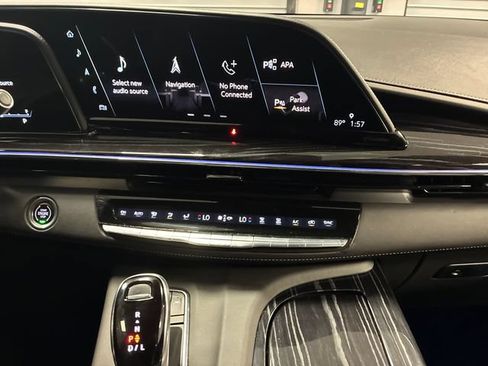 Certified 2021 Cadillac Escalade Sport AWD/4WD image 19