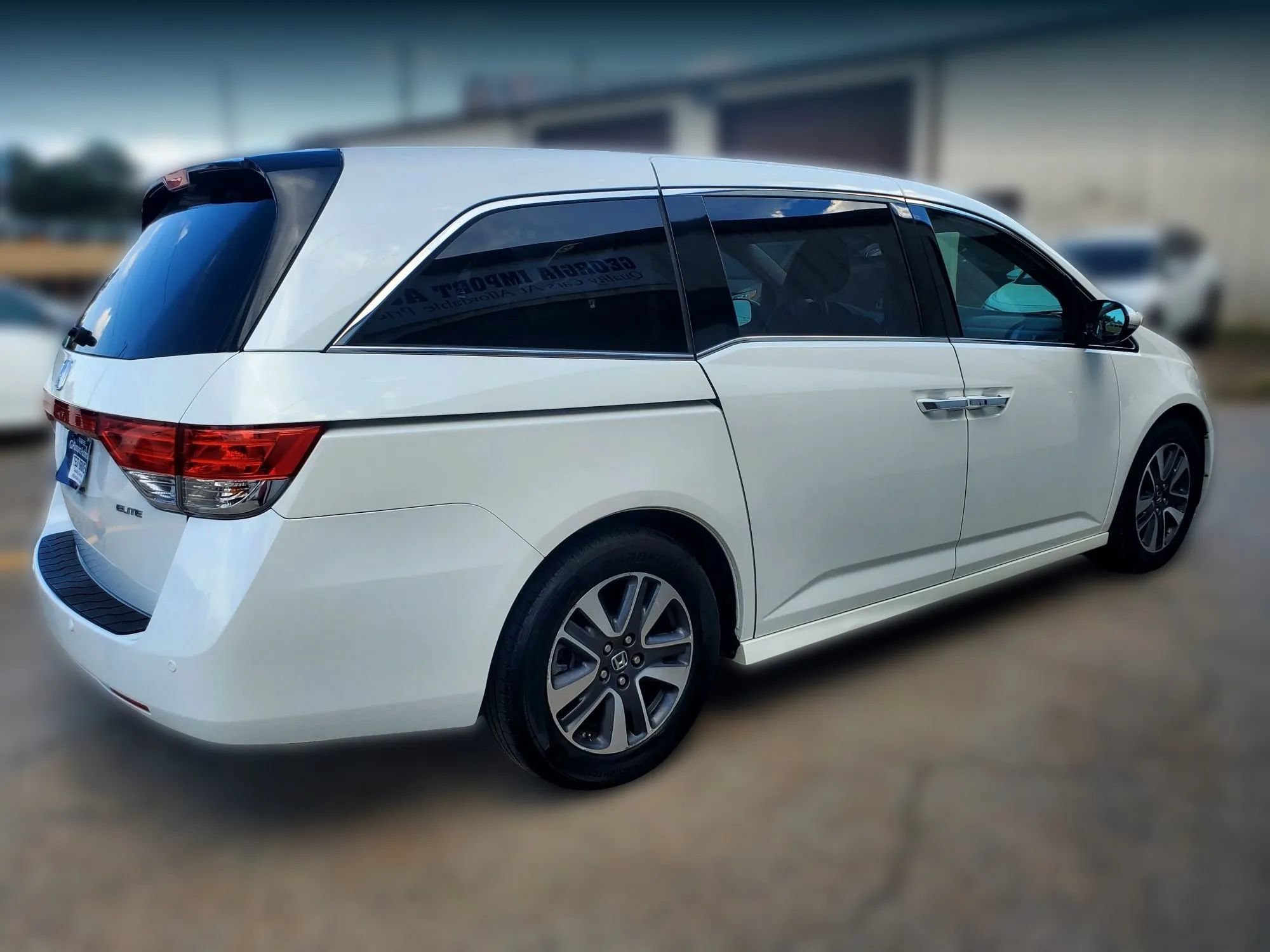 Used 2015 Honda Odyssey Touring Elite image 18