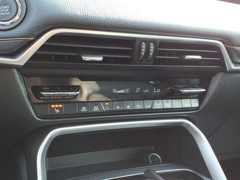 Used 2025 MAZDA CX-90 3.3 Turbo w/ Preferred Package AWD/4WD image 22