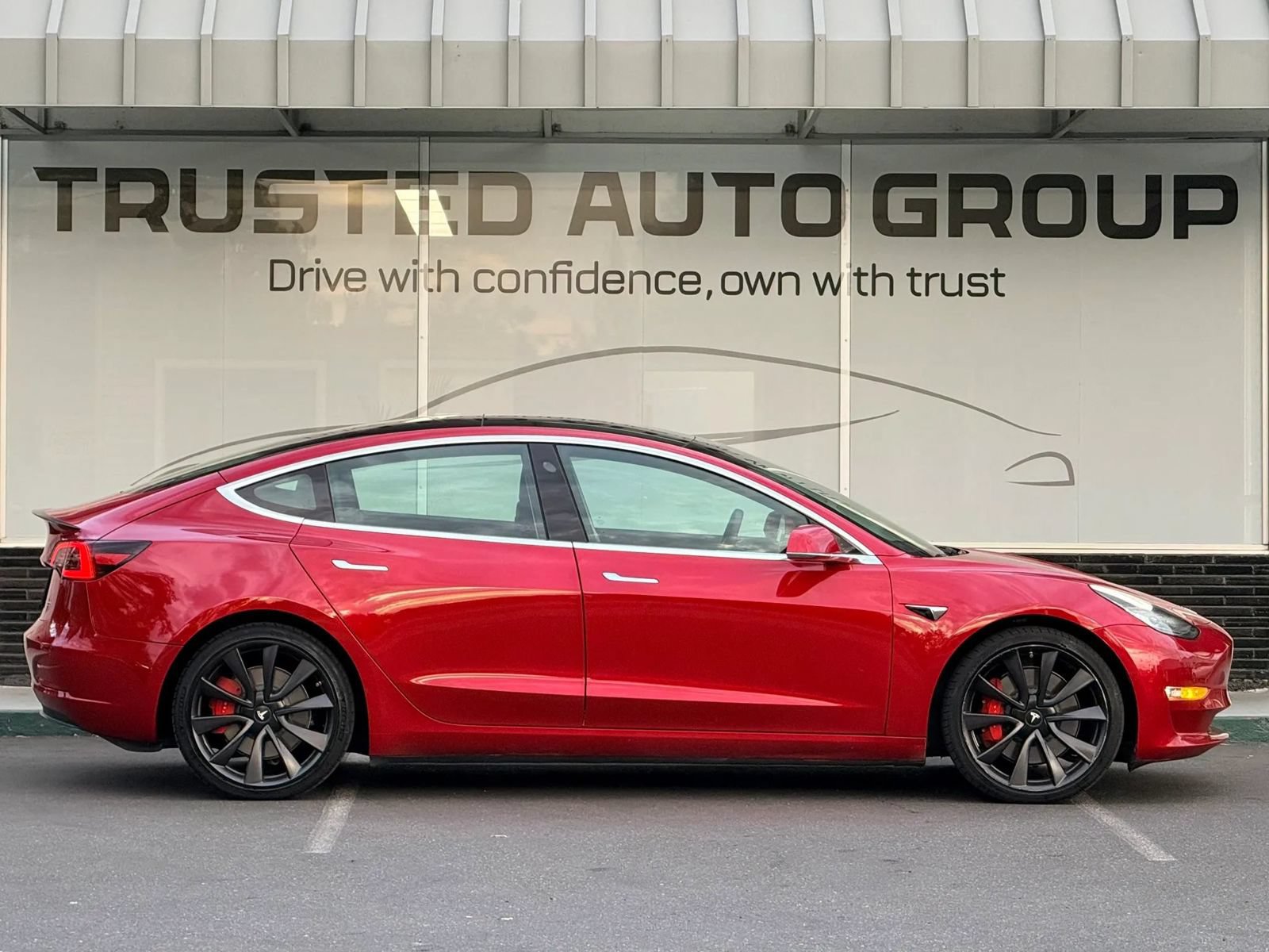 Used 2020 Tesla Model 3 Performance AWD/4WD image 4