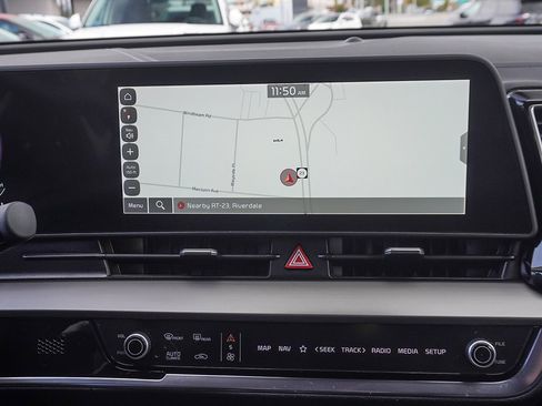 Used 2023 Kia Sportage EX image 47