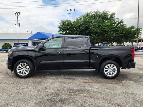 Used 2024 Chevrolet Silverado 1500 Custom image 4