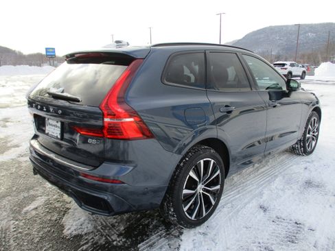Certified 2023 Volvo XC60 B5 Plus w/ Protection Package Premier image 5