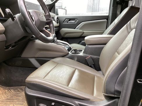 Used 2023 Chevrolet Colorado ZR2 w/ ZR2 Convenience Package III image 9