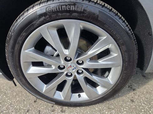 Certified 2023 Buick Envision Avenir image 16