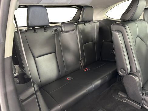 Used 2023 Toyota Highlander Limited AWD/4WD image 19