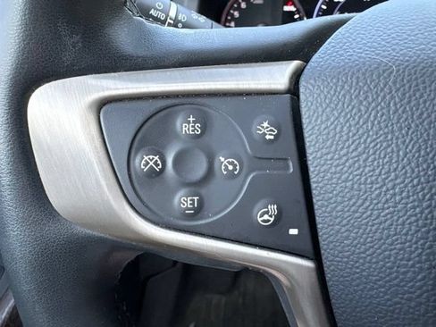 Used 2023 GMC Acadia Denali w/ Denali Ultimate Package AWD/4WD image 9