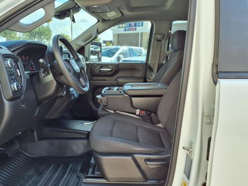 Used 2024 GMC Sierra 2500 Pro w/ Convenience Package AWD/4WD image 18