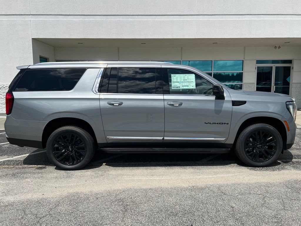 New 2026 GMC Yukon XL Elevation w/ LPO, Elevation Black Package RWD image 3