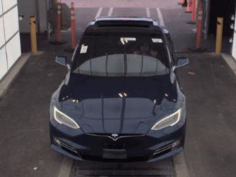 Used 2017 Tesla Model S 75 image 7