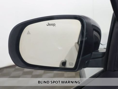 Used 2025 Jeep Compass Sport AWD/4WD image 3