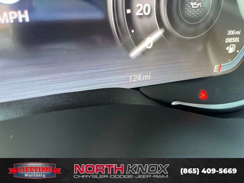 New 2026 RAM 2500 Laramie AWD/4WD image 31