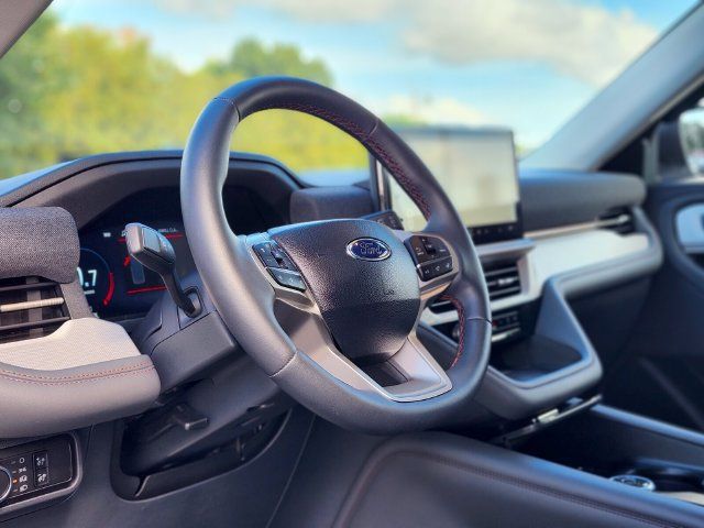 Certified 2025 Ford Explorer Active AWD/4WD image 20