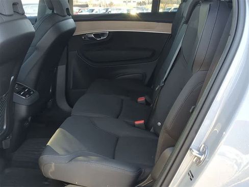 Certified 2026 Volvo XC90 B6 Plus w/ Protection Package Premier image 18