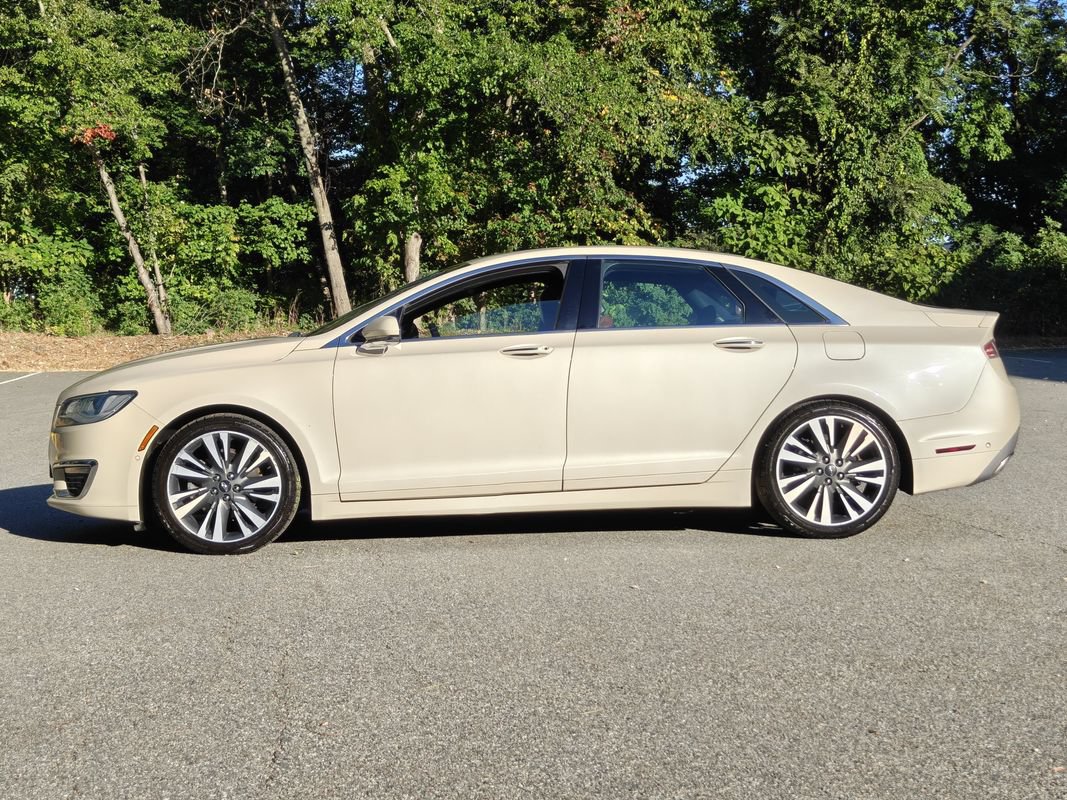 Used 2018 Lincoln MKZ Reserve w/ Technology Package FWD image 4