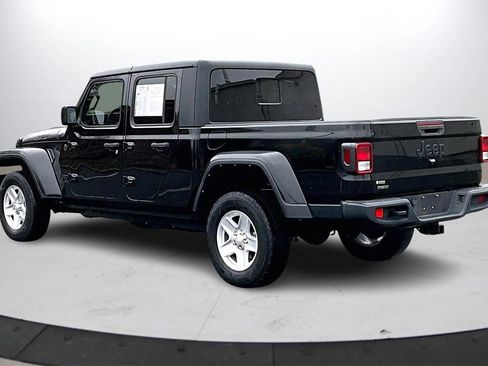 Certified 2022 Jeep Gladiator Sport image 7