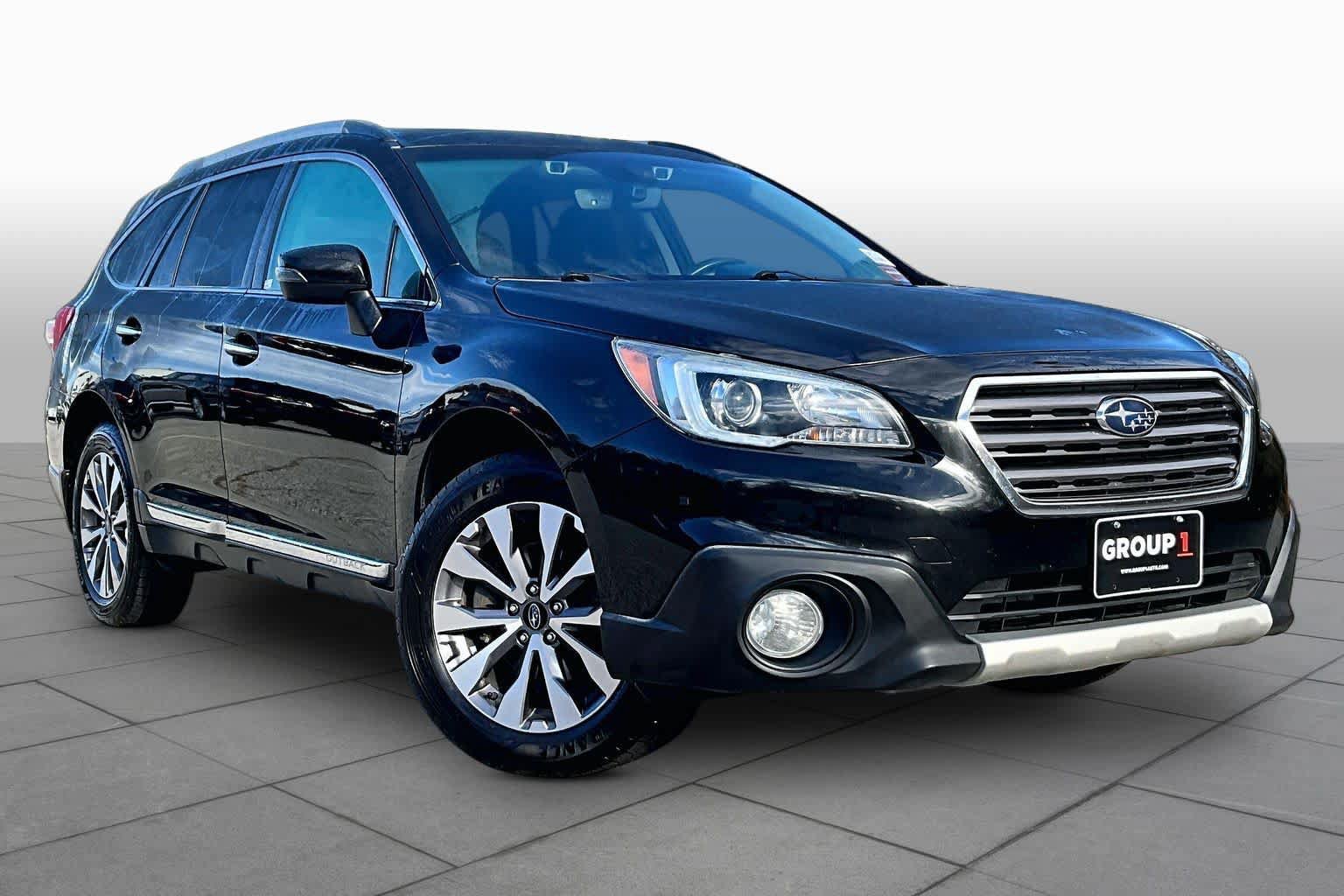 Used 2017 Subaru Outback 2.5i Touring AWD/4WD image 3