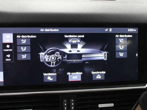 Used 2019 Porsche Cayenne AWD/4WD image 33