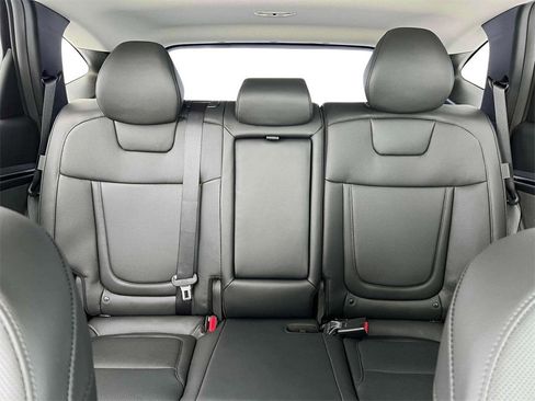 Used 2024 Hyundai Tucson Limited image 16