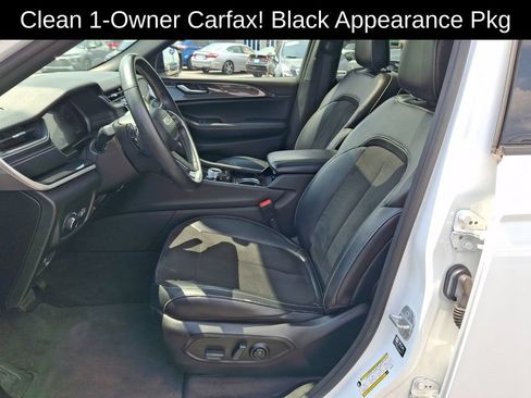 Used 2022 Jeep Grand Cherokee L Laredo AWD/4WD image 16