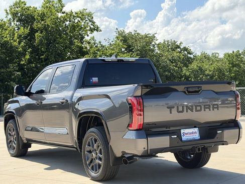 Used 2025 Toyota Tundra Platinum AWD/4WD image 4