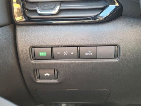 New 2025 Nissan Sentra SV image 20