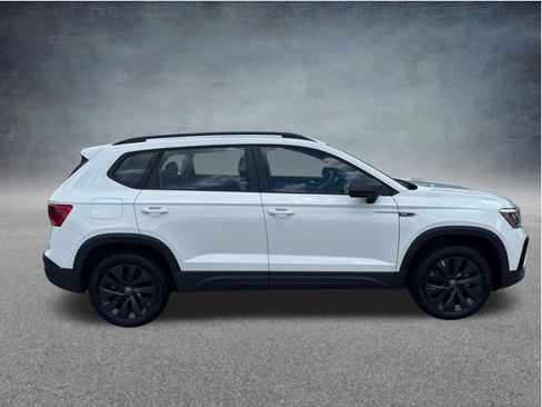Used 2024 Volkswagen Taos S FWD image 11