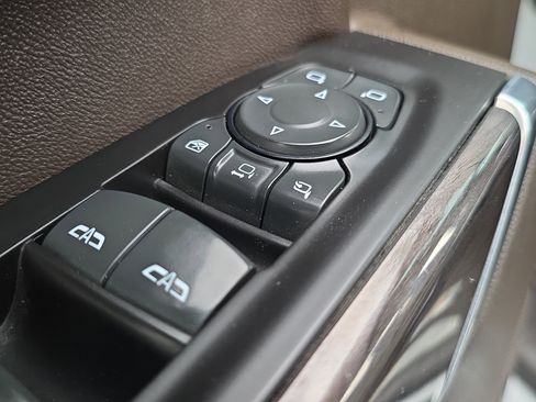 Used 2021 Chevrolet Silverado 2500 LTZ image 14