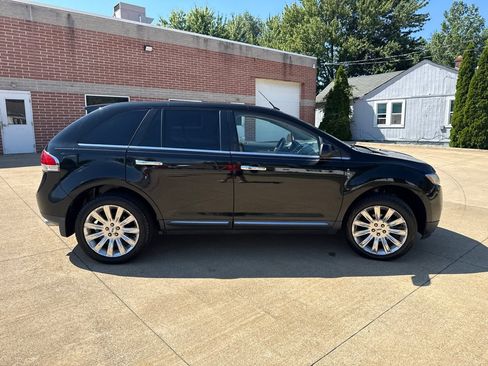 Used 2011 Lincoln MKX AWD w/ 102A Rapid Spec Order Code image 4