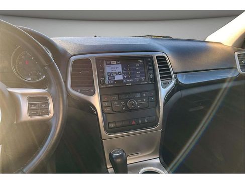 Used 2012 Jeep Grand Cherokee Altitude AWD/4WD image 8