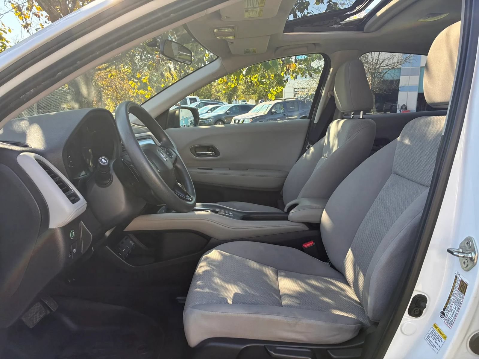 Used 2016 Honda HR-V EX image 21