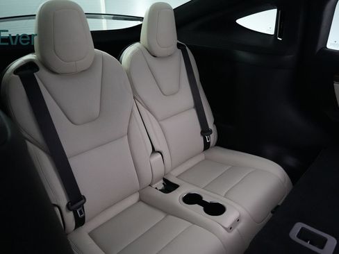 Used 2023 Tesla Model X AWD/4WD image 26
